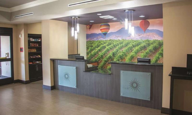 מלון La Quinta By Wyndham טמקולה מראה חיצוני תמונה